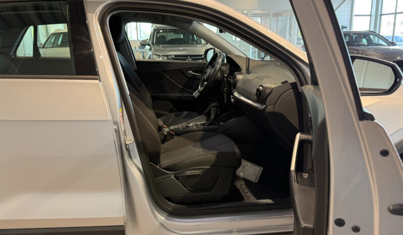 
								Audi Q2 1.4 TFSI COD S Tronic full									