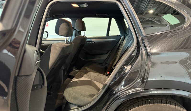 
								BMW X1 xDrive18d Steptronic full									