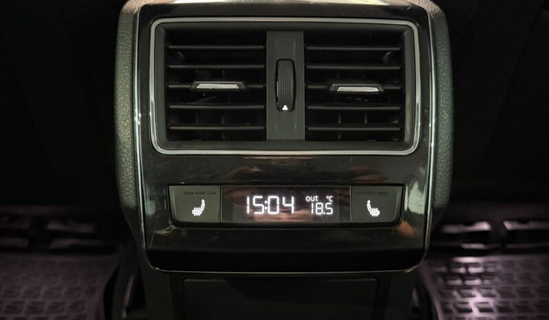 
								Skoda Superb Combi 1.4 TSI ACT DSG Sequential full									