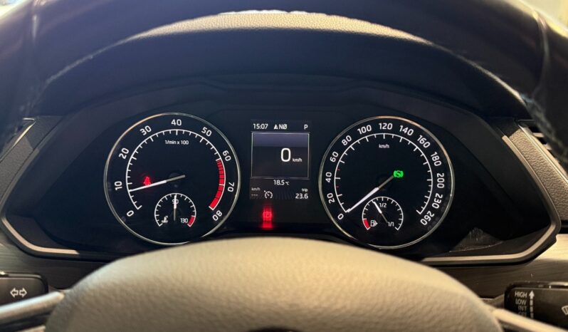 
								Skoda Superb Combi 1.4 TSI ACT DSG Sequential full									