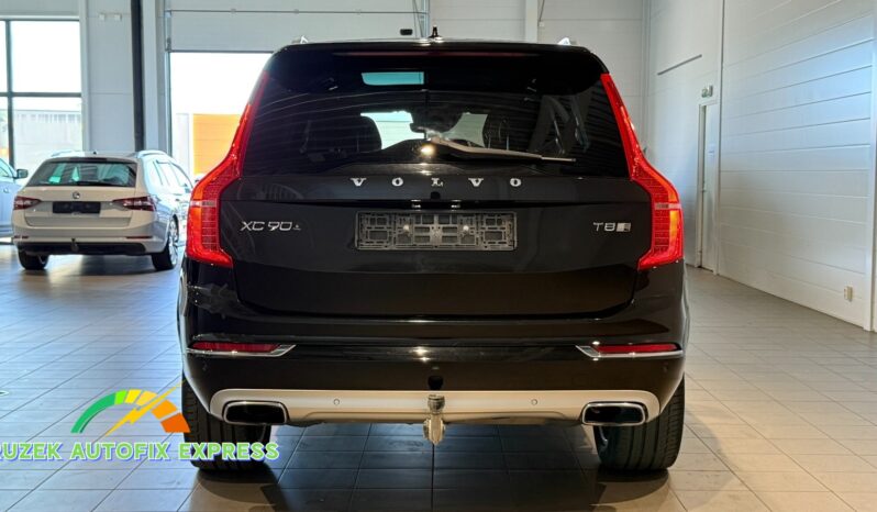 
								Volvo XC90 T8 TwEn AWD Geartronic full									