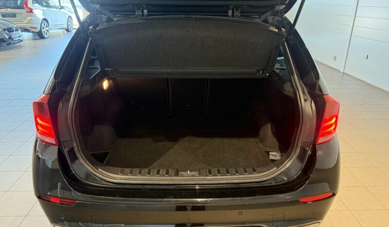 
								BMW X1 xDrive18d Steptronic full									