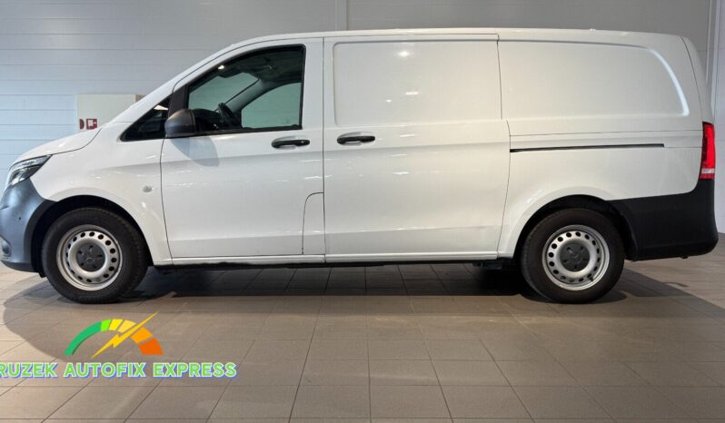 
								Mercedes-Benz Vito 116 CDI 3.0t 2.2 7G-Tronic Plus full									