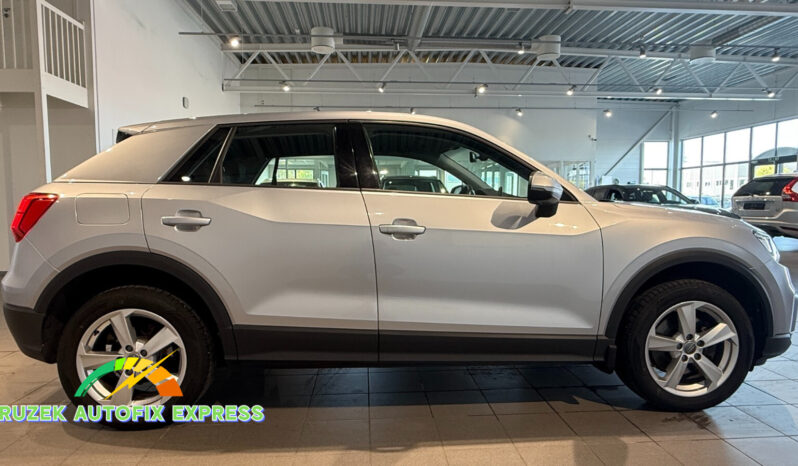 
								Audi Q2 1.4 TFSI COD S Tronic full									