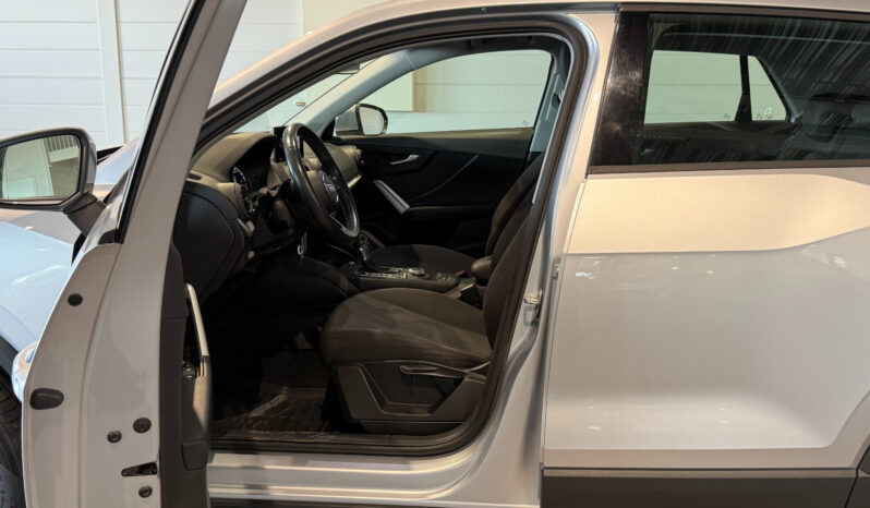 
								Audi Q2 1.4 TFSI COD S Tronic full									