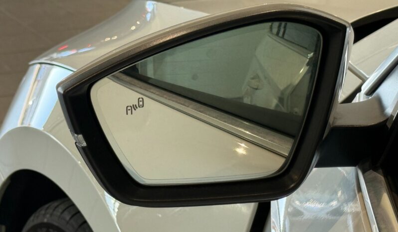 
								Skoda Superb Combi 1.4 TSI ACT DSG Sequential full									