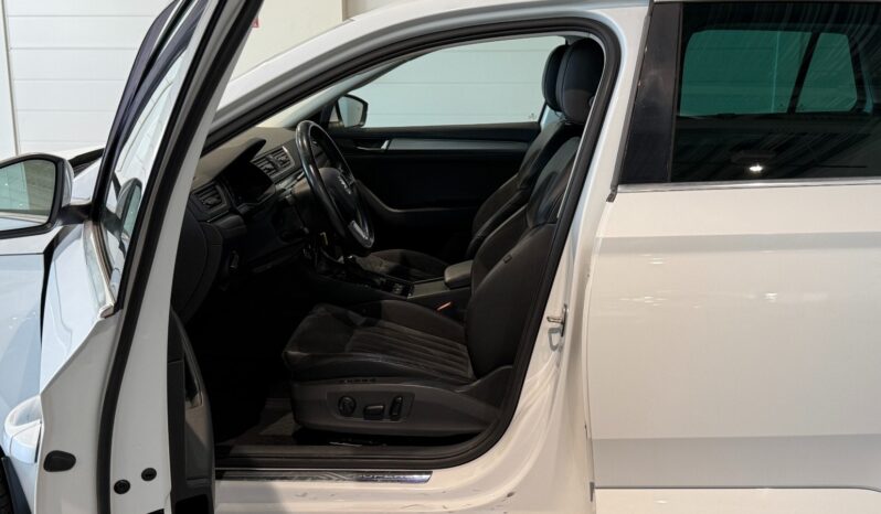 
								Skoda Superb Combi 1.4 TSI ACT DSG Sequential full									