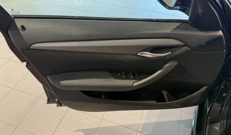 
								BMW X1 xDrive18d Steptronic full									