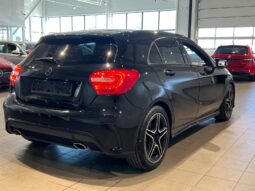 
										Mercedes-Benz A 250 7G-DCT full									