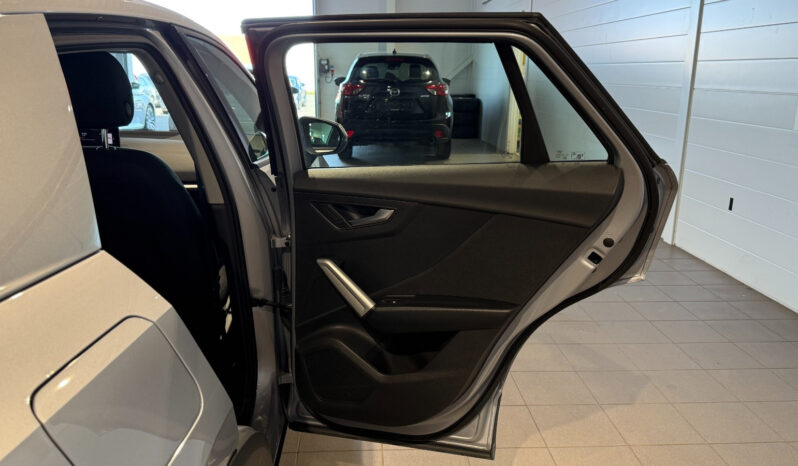 
								Audi Q2 1.4 TFSI COD S Tronic full									