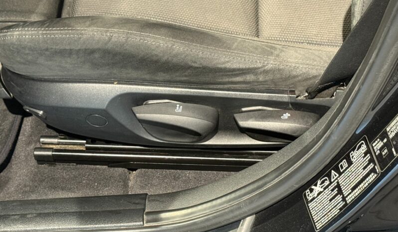 
								BMW X1 xDrive18d Steptronic full									