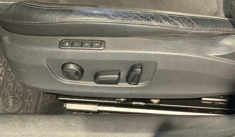 
								Skoda Superb Combi 1.4 TSI ACT DSG Sequential full									