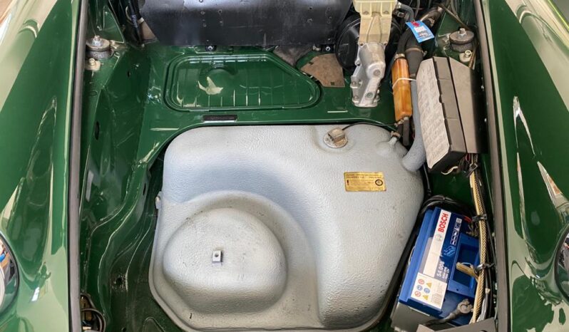 
								Porsche 911 Carrera 3.2 Targa full									